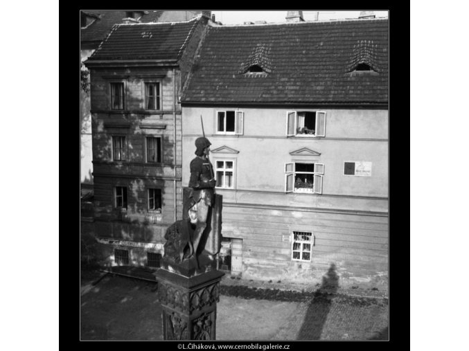 Socha Bruncvíka (198), Praha 1959 červen, černobílý obraz, stará fotografie, prodej