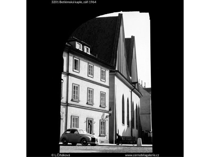 Betlémská kaple (3201), Praha 1964 září, černobílý obraz, stará fotografie, prodej