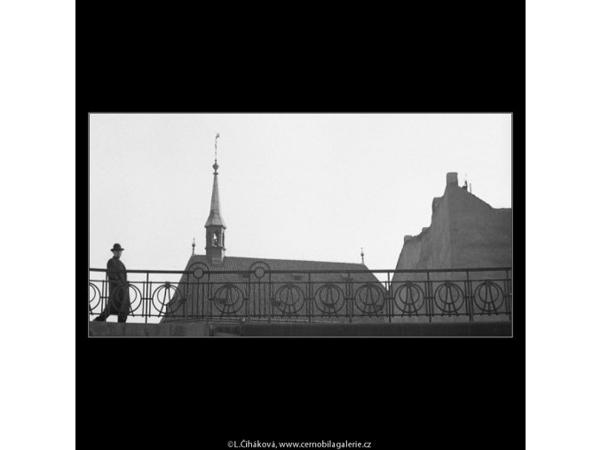 Nábřeží Na Františku (3317), Praha 1964 listopad, černobílý obraz, stará fotografie, prodej