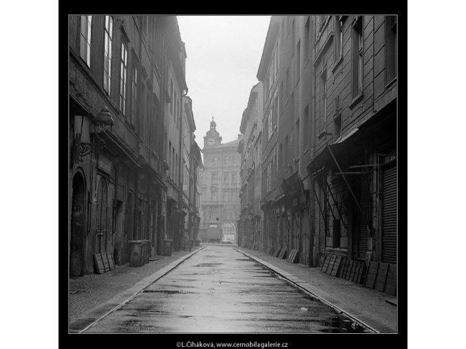 V Kotcích (3466), Praha 1965 únor, černobílý obraz, stará fotografie, prodej