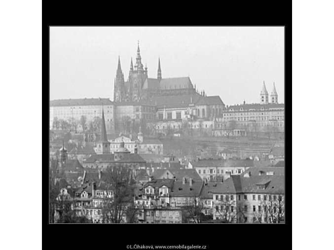 Pohledy na Hrad (3587-3), Praha 1965 březen, černobílý obraz, stará fotografie, prodej