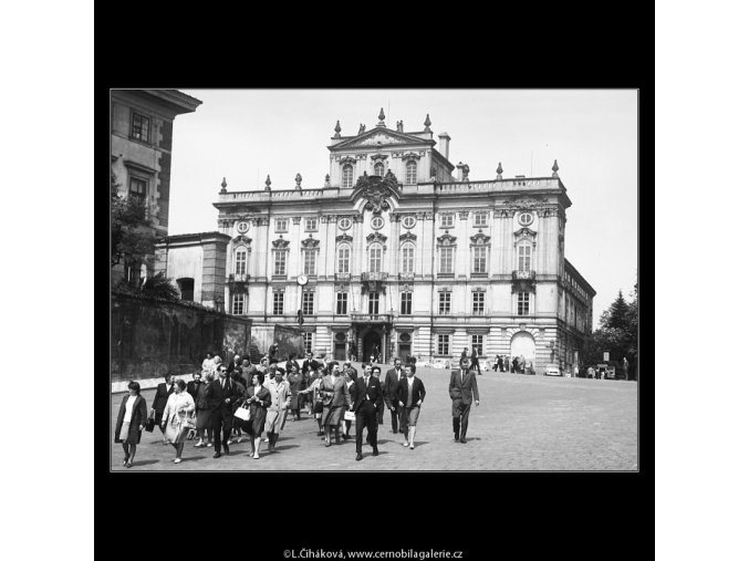 Arcibiskupský palác (3698), Praha 1965 květen, černobílý obraz, stará fotografie, prodej