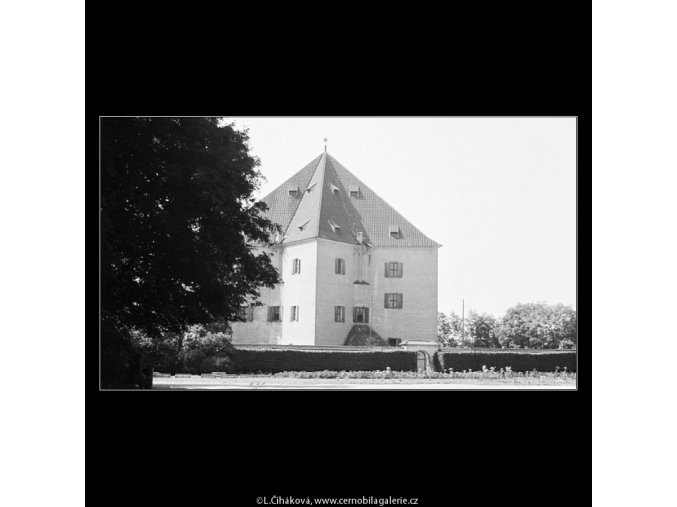 Letohrádek Hvězda (3863-1), Praha 1965 srpen, černobílý obraz, stará fotografie, prodej