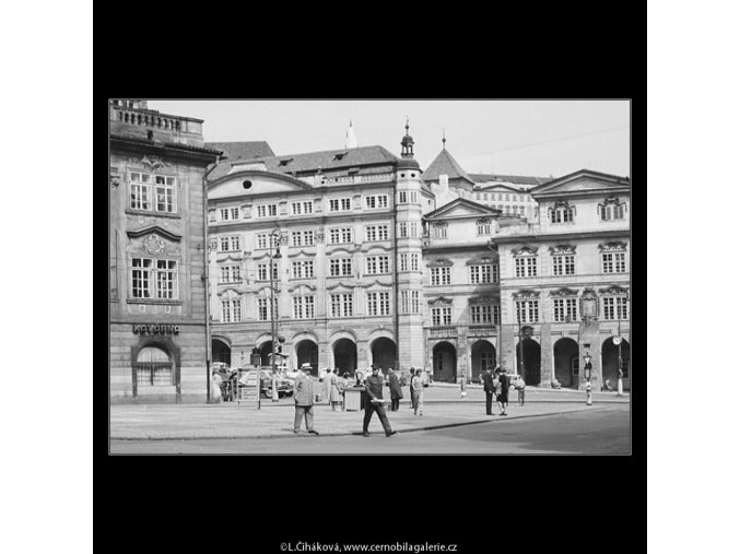 Dům Smiřických a Šternberský palác (3882-9), Praha 1965 srpen, černobílý obraz, stará fotografie, prodej