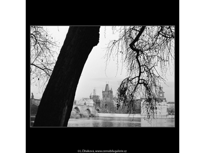 Pohled ke Karlovým lázním (4220-2), Praha 1965 prosinec, černobílý obraz, stará fotografie, prodej