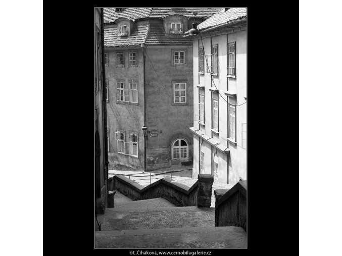 Záběr z Jánského vršku (4551), Praha 1966 červen, černobílý obraz, stará fotografie, prodej