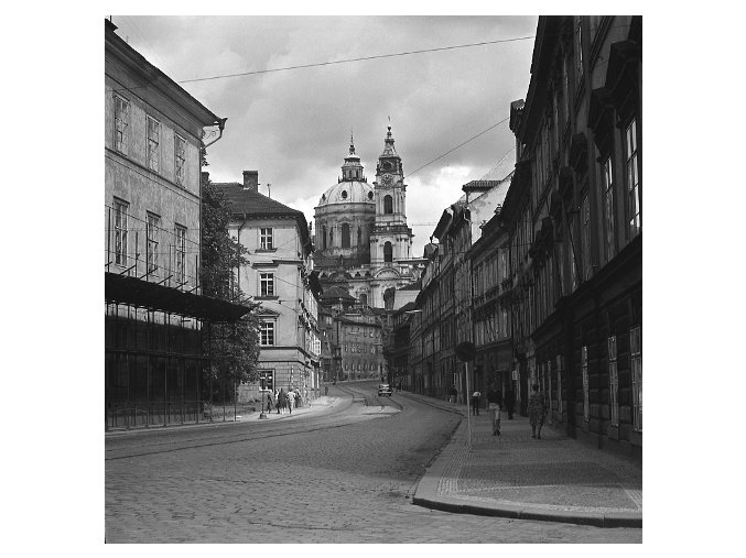 Chrám sv.Mikuláše (4666-2), Praha 1966 srpen, černobílý obraz, stará fotografie, prodej