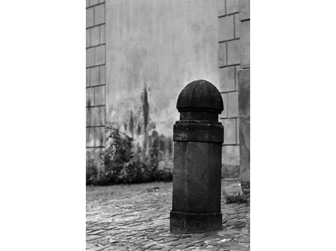 Patníky (4697-2), Praha 1966 srpen, černobílý obraz, stará fotografie, prodej