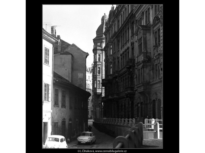 Kozí ulička (4730), Praha 1966 srpen, černobílý obraz, stará fotografie, prodej