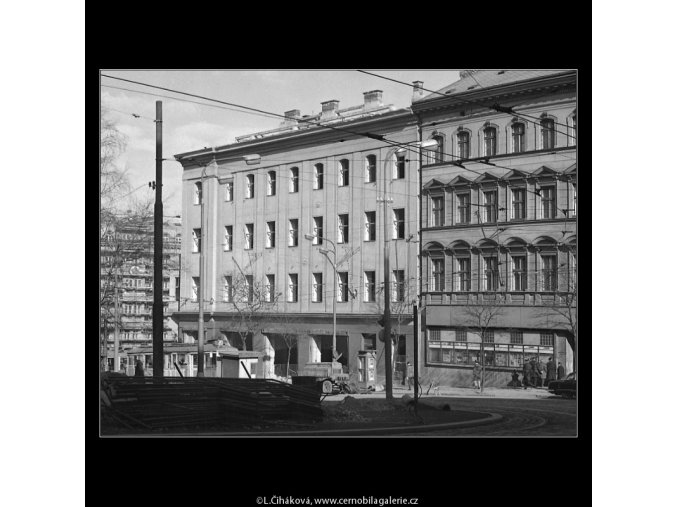 Domy před zbouráním či rekonstrukcí (5196-4), Praha 1967 březen, černobílý obraz, stará fotografie, prodej