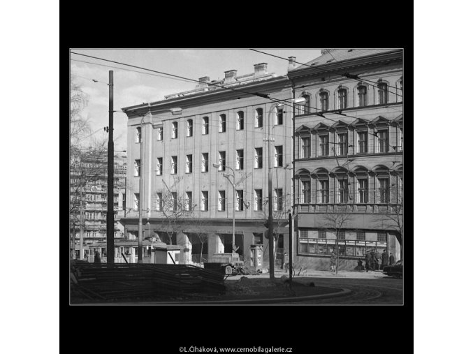 Domy před zbouráním či rekonstrukcí (5196-4), Praha 1967 březen, černobílý obraz, stará fotografie, prodej