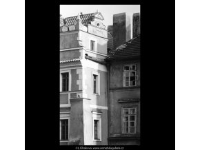 Část domu U Voglů (5360-1), Praha 1967 červen, černobílý obraz, stará fotografie, prodej