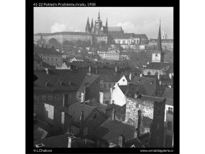 Pohled k Pražskému hradu (41-22), Praha 1958 , černobílý obraz, stará fotografie, prodej