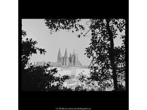 Pohled na Hrad (5682-2), Praha 1967 říjen, černobílý obraz, stará fotografie, prodej