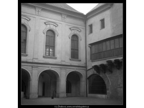 Karolinum (59-1), Praha 1959 , černobílý obraz, stará fotografie, prodej