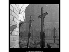 Hřbitov Vyšehrad (160-2), Praha 1959 , černobílý obraz, stará fotografie, prodej