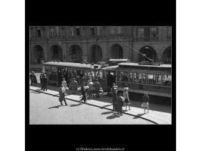 Malostranské náměstí (190), Praha 1959 červen, černobílý obraz, stará fotografie, prodej