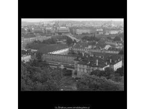 Pohled na Prahu  (224-1), Praha 1959 srpen, černobílý obraz, stará fotografie, prodej