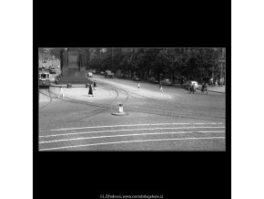 Národní muzeum křižovatka (239), Praha 1959 srpen, černobílý obraz, stará fotografie, prodej