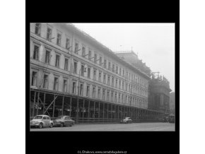 Chourovy domy (267-2), Praha 1959 srpen, černobílý obraz, stará fotografie, prodej