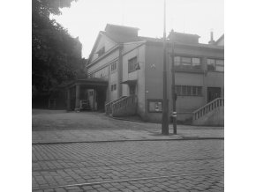 Divadlo na Fidlovačce (281-1), Praha 1959 srpen, černobílý obraz, stará fotografie, prodej