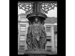 Plastická výzdoba osvětlení (721-2), Praha 1959 , černobílý obraz, stará fotografie, prodej