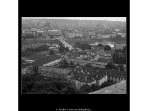 Pohled k Čechovu mostu (805-1), Praha 1960 červenec, černobílý obraz, stará fotografie, prodej