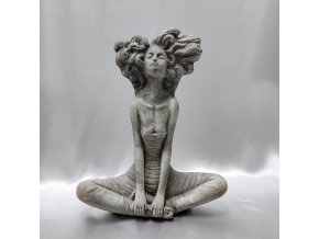 203032 I divka-ve-vetru-joga