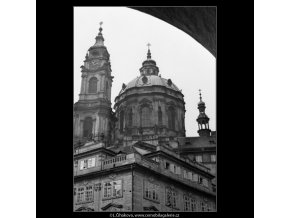 Mikulášský chrám (1283), Praha 1961 září, černobílý obraz, stará fotografie, prodej