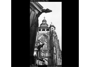 Věž chrámu sv.Víta (1386), Praha 1962 , černobílý obraz, stará fotografie, prodej