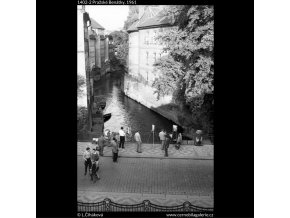 Pražské Benátky (1402-2), Praha 1961 , černobílý obraz, stará fotografie, prodej