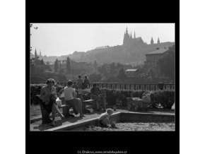 Pískoviště (1665), žánry - Praha 1962 červen, černobílý obraz, stará fotografie, prodej
