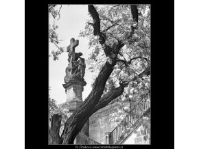 Plastika z mostu (1779), Praha 1962 , černobílý obraz, stará fotografie, prodej