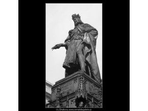 Pomník Karla IV (1963-1), Praha 1962 , černobílý obraz, stará fotografie, prodej