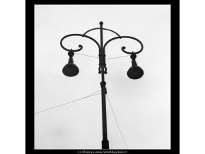 Koruna lampy (2018), Praha 1963 leden, černobílý obraz, stará fotografie, prodej