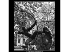 Herakles (2182-1), Praha 1963 květen, černobílý obraz, stará fotografie, prodej