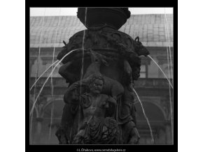 Zpívající fontána (2353-2), Praha 1963 červenec, černobílý obraz, stará fotografie, prodej