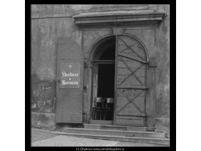 Hostinec U kocoura (2434-3), žánry - Praha 1963 září, černobílý obraz, stará fotografie, prodej