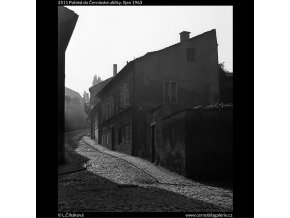 Pohled do Černínské uličky (2511), Praha 1963 říjen, černobílý obraz, stará fotografie, prodej