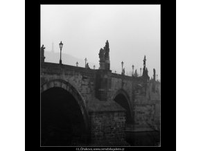 Karlův most (2628-6), Praha 1964 leden, černobílý obraz, stará fotografie, prodej