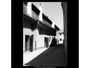 Zlatá ulička (3069-6), Praha 1964 červenec, černobílý obraz, stará fotografie, prodej