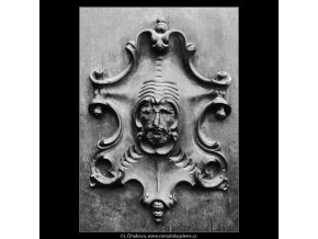 Ozdoba na dveřích (3193-2), Praha 1964 září, černobílý obraz, stará fotografie, prodej