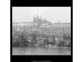 Pohledy na Hrad (3587-1), Praha 1965 březen, černobílý obraz, stará fotografie, prodej