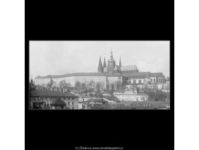 Pražský hrad (3637-3), Praha 1965 duben, černobílý obraz, stará fotografie, prodej