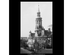 Loreta (3688-1), Praha 1965 květen, černobílý obraz, stará fotografie, prodej