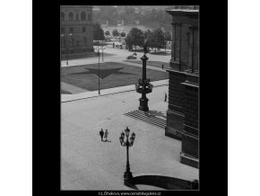 Náměstí u Domu umělců (861-4), Praha 1960 srpen, černobílý obraz, stará fotografie, prodej