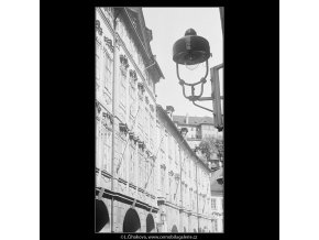 Část Auerspergského paláce (3720), Praha 1965 květen, černobílý obraz, stará fotografie, prodej