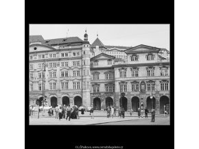 Dům Smiřických a Šternberský palác (3882-8), Praha 1965 srpen, černobílý obraz, stará fotografie, prodej