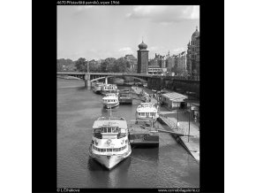 Přístaviště parníků (4670), žánry - Praha 1966 srpen, černobílý obraz, stará fotografie, prodej