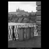 Popelnice vs. Pražský hrad (1134), žánry - Praha 1961 květen, černobílý obraz, stará fotografie, prodej